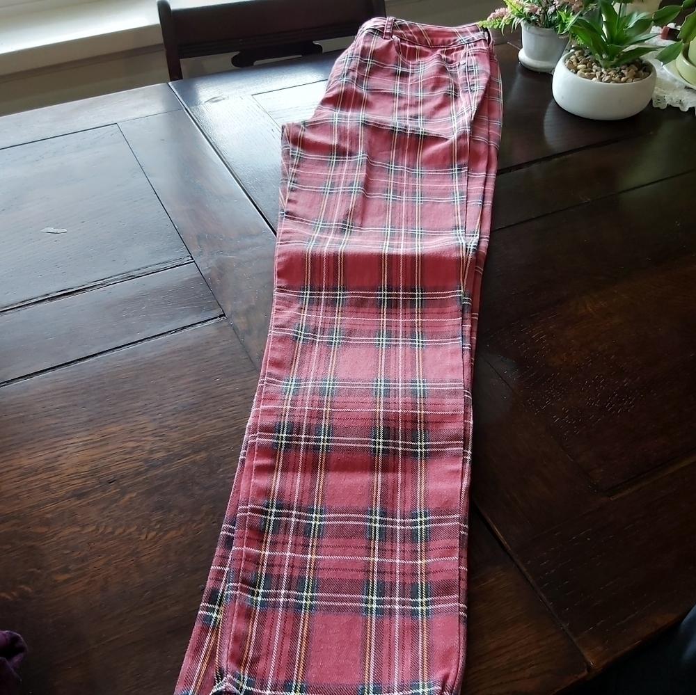 FOREVER 21 RED PLAID JEANS-B1